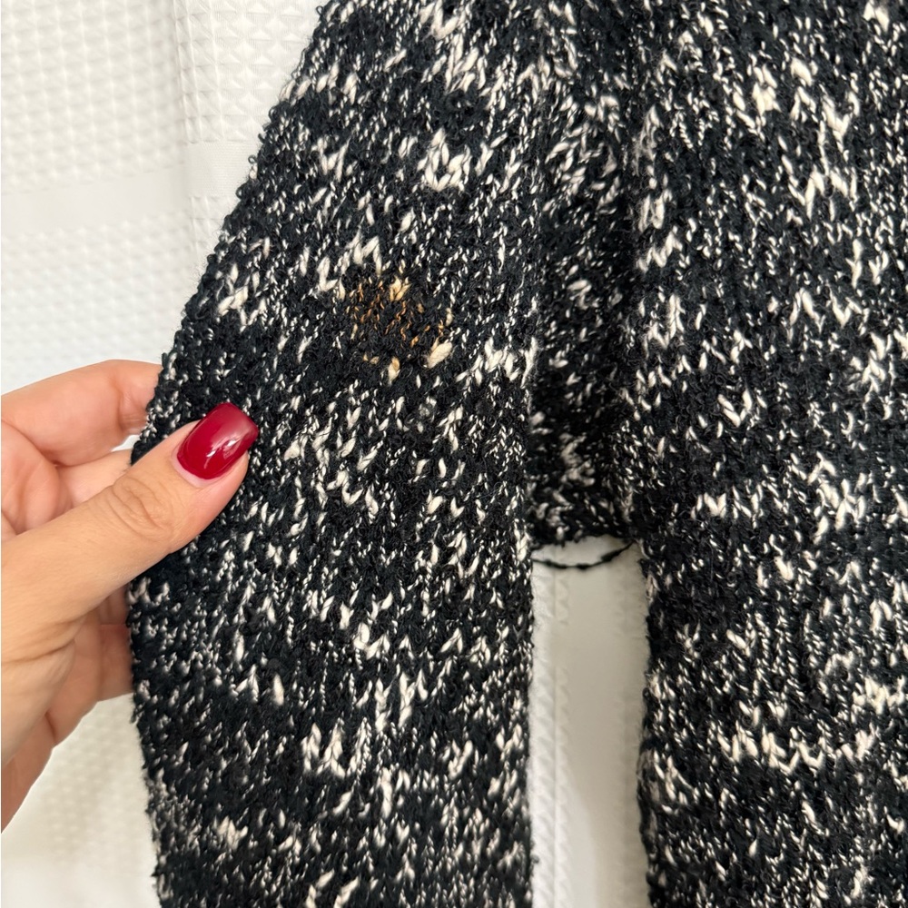 Vintage 80s MarieaKim Chic Black and Gray Floral Sweater - Picture 7 of 7